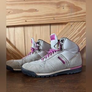 90’s Merrell Women's Lightning size 10 Hiking Boots